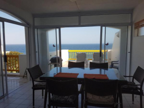 Ballito Santorini Perissa Sea View, walk to beach